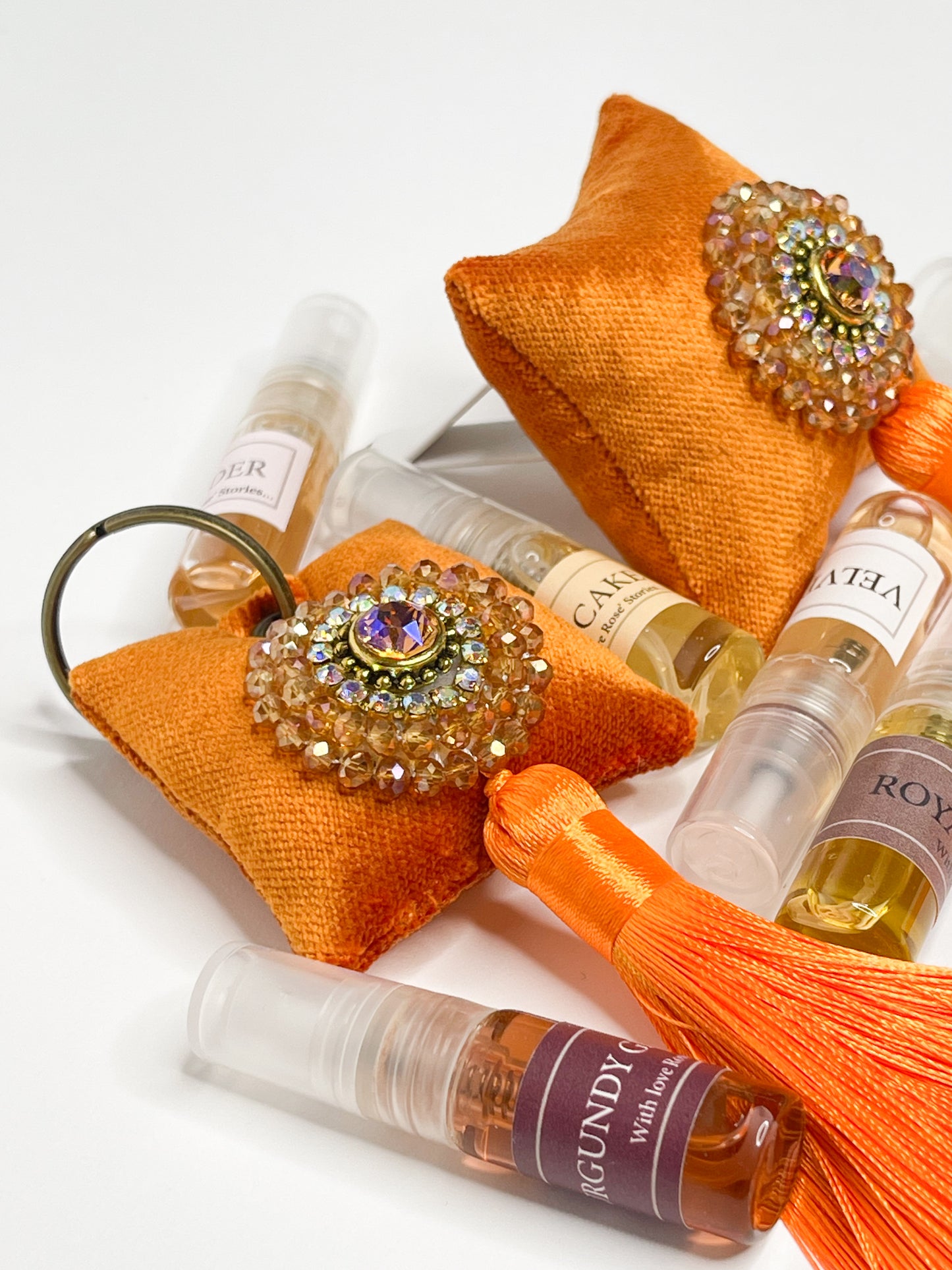 Scented key chain with sparkling crystals