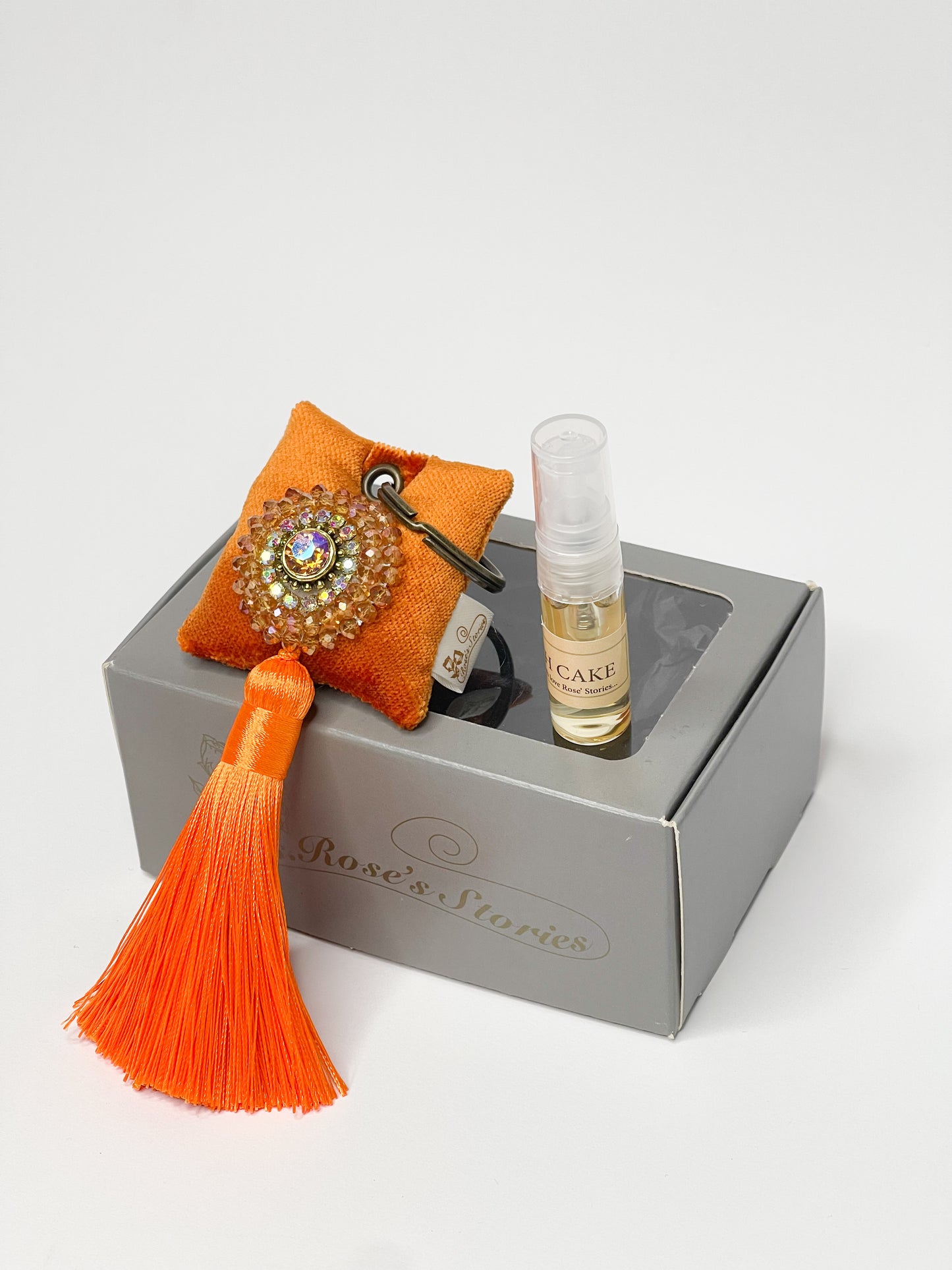 Scented key chain with sparkling crystals