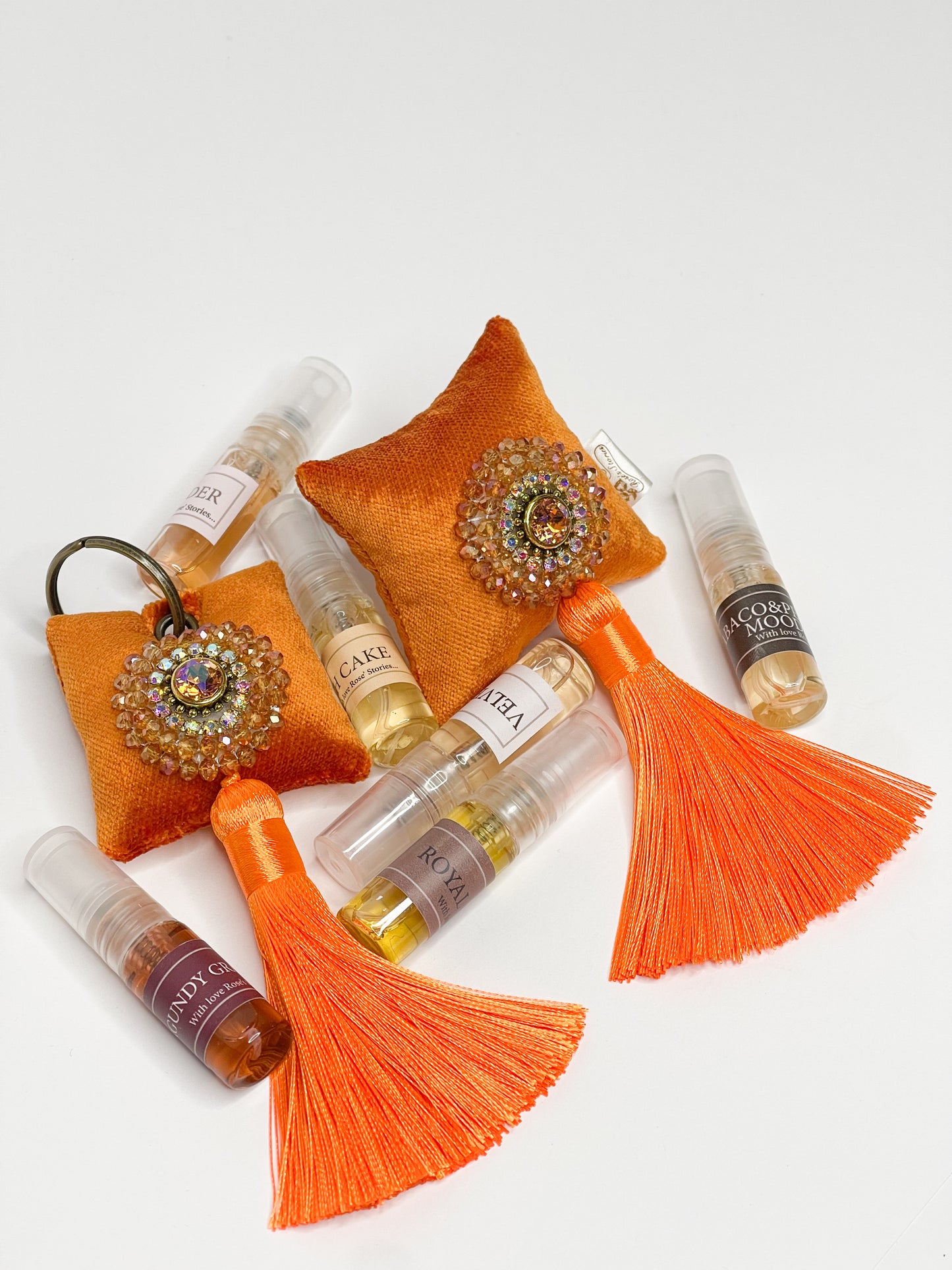 Scented key chain with sparkling crystals