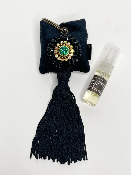 Kvepiantis raktų pakabukas su žėrinčiais kristalais