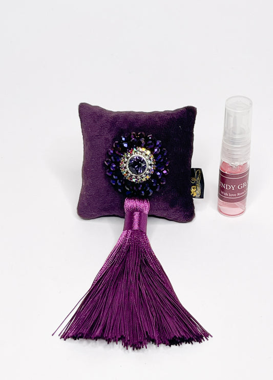 Kvapas automobiliui su žėrinčiais kristalais