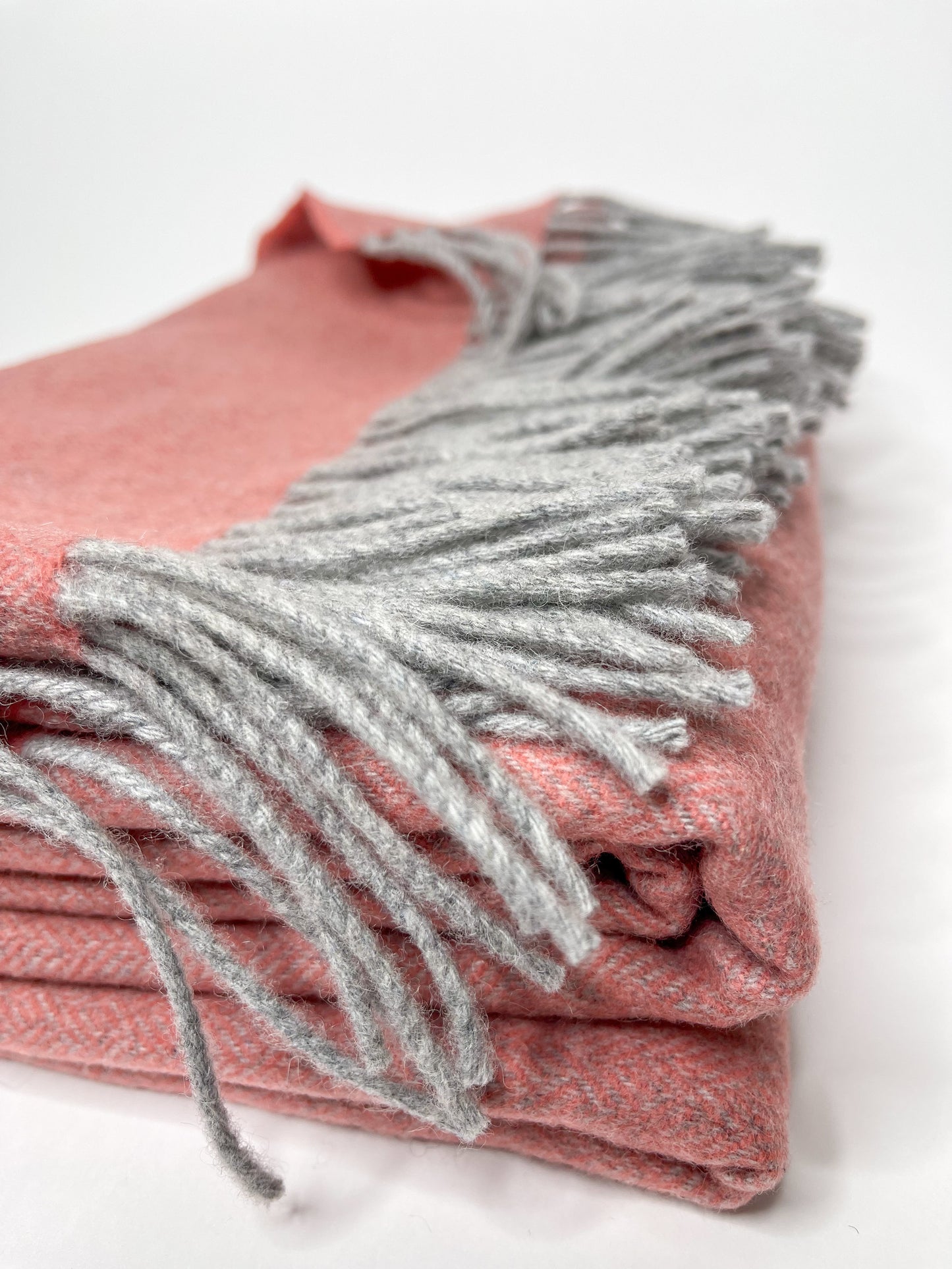 Merino wool and cashmere blanket "Pink Evening"