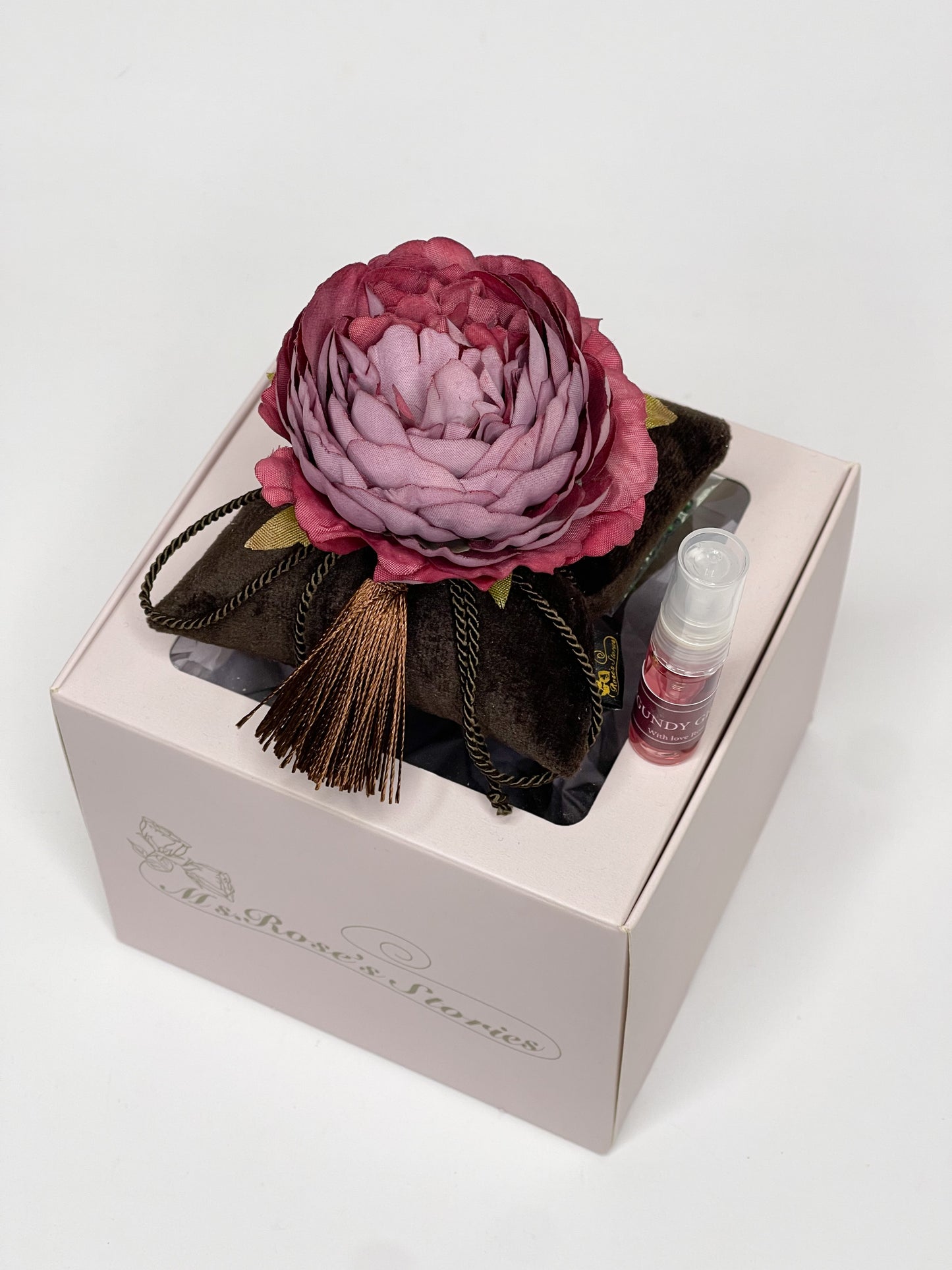 Home fragrance "Eggplant peony"