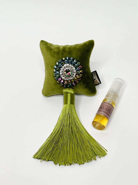 Kvapas automobiliui su žėrinčiais kristalais