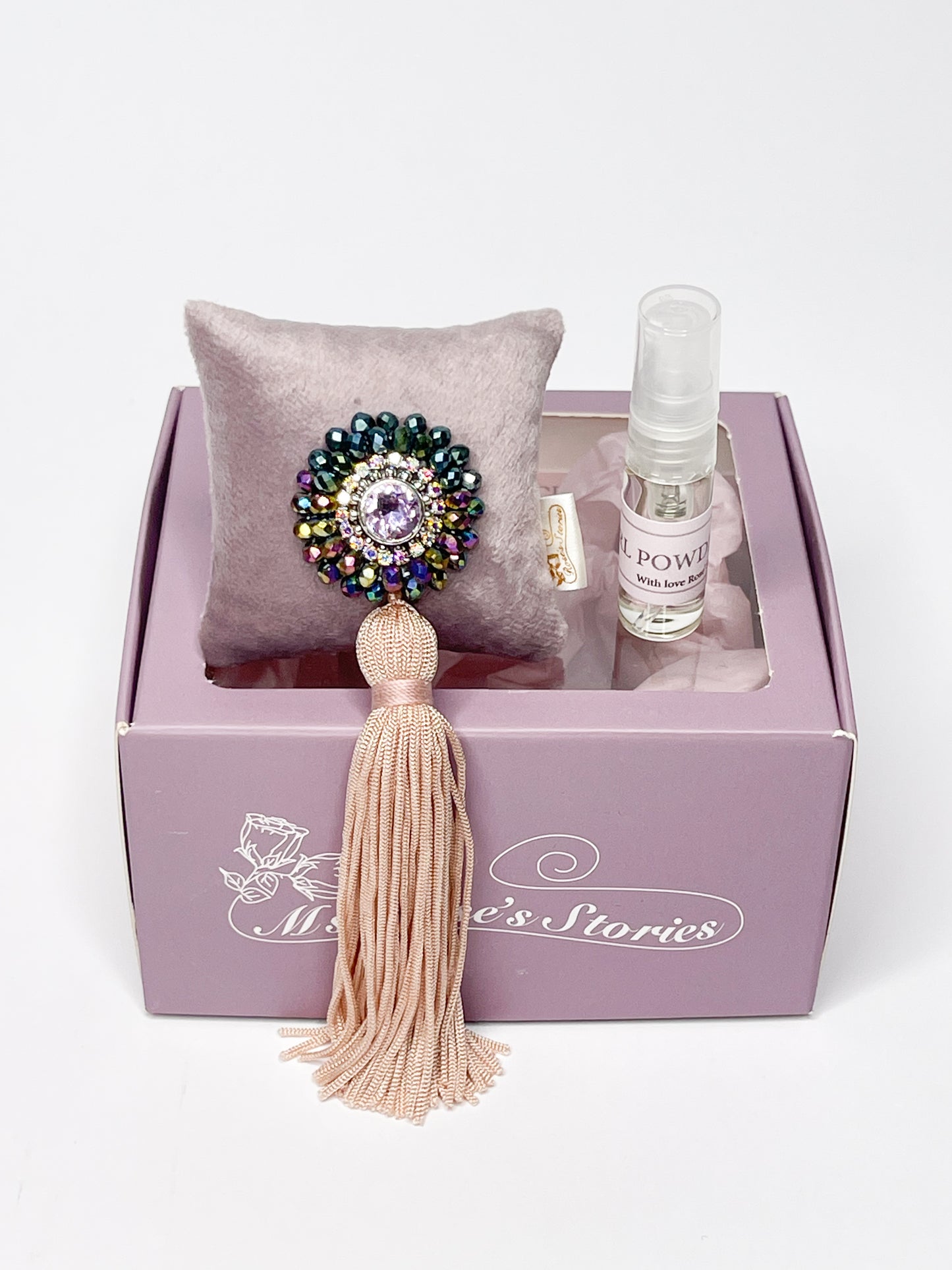 Car fragrance with sparkling crystals