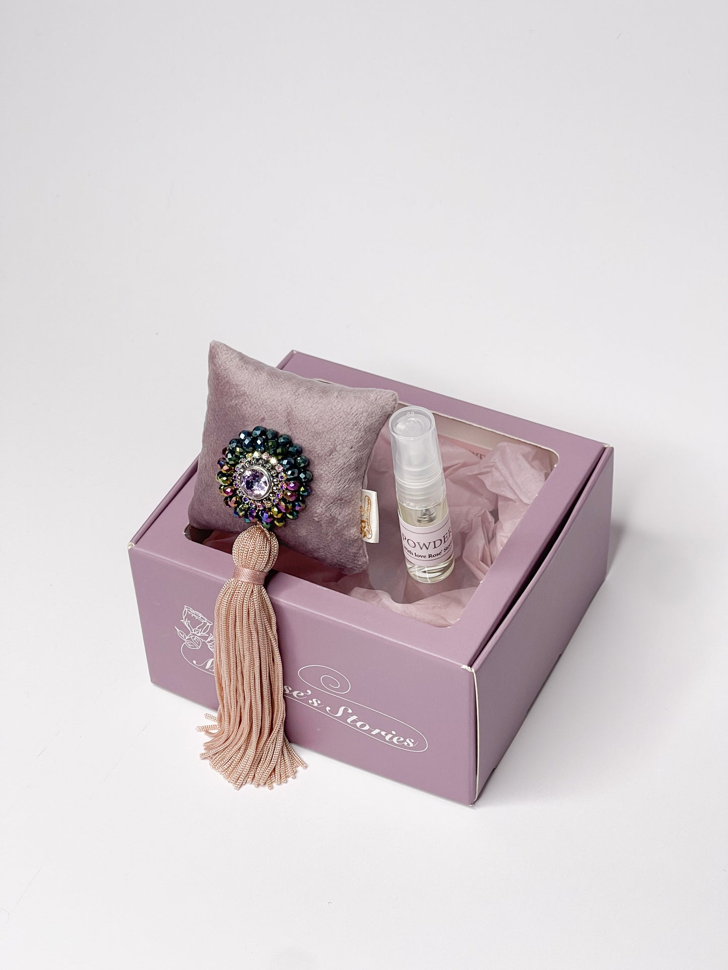 Car fragrance with sparkling crystals