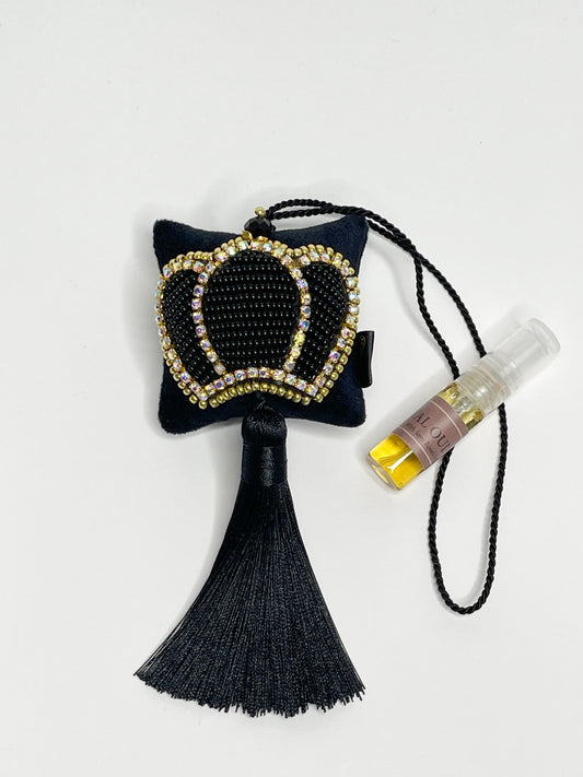 Hanging scent "Karūna"