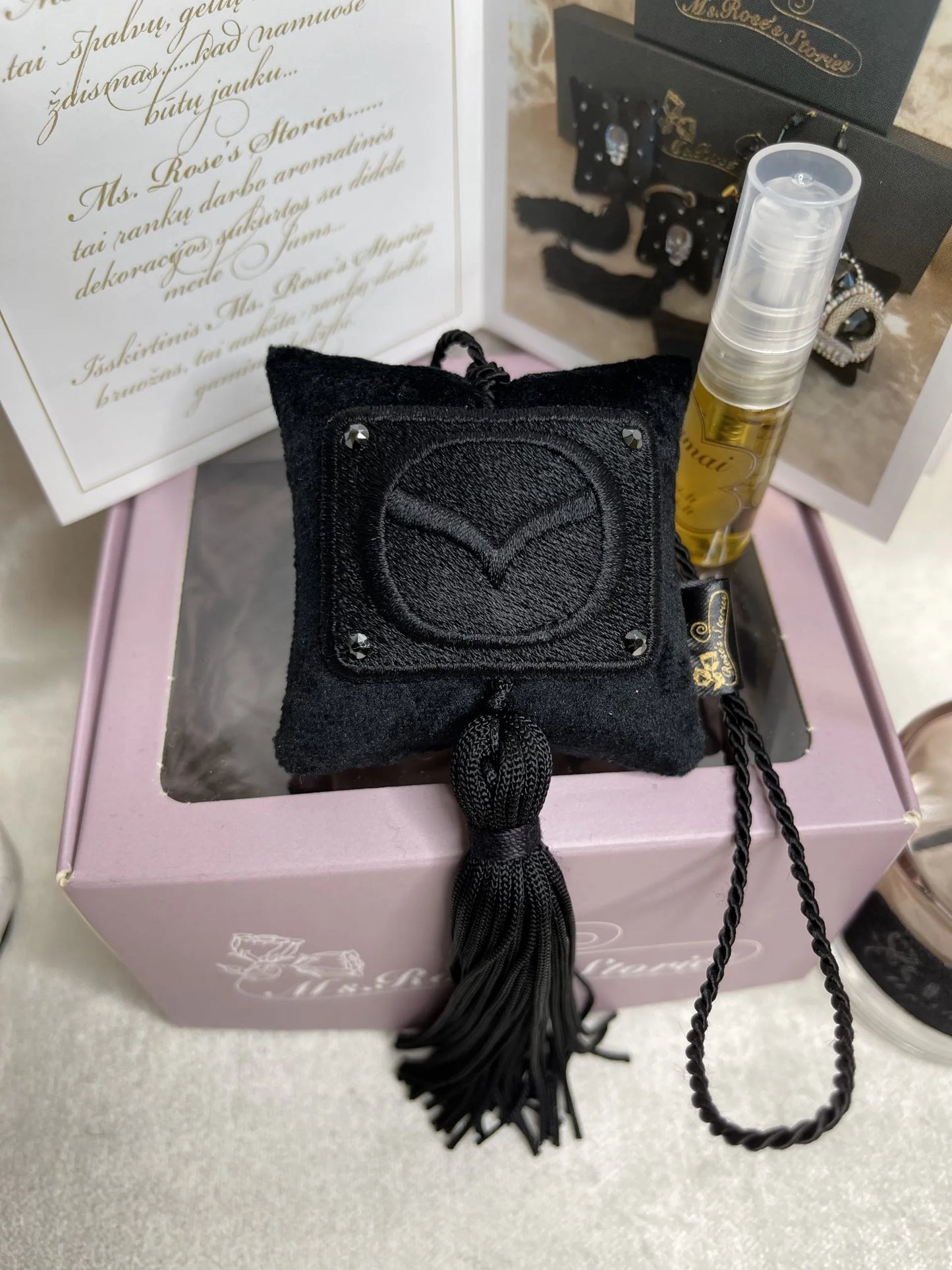 Hanging fragrance "Mazda"