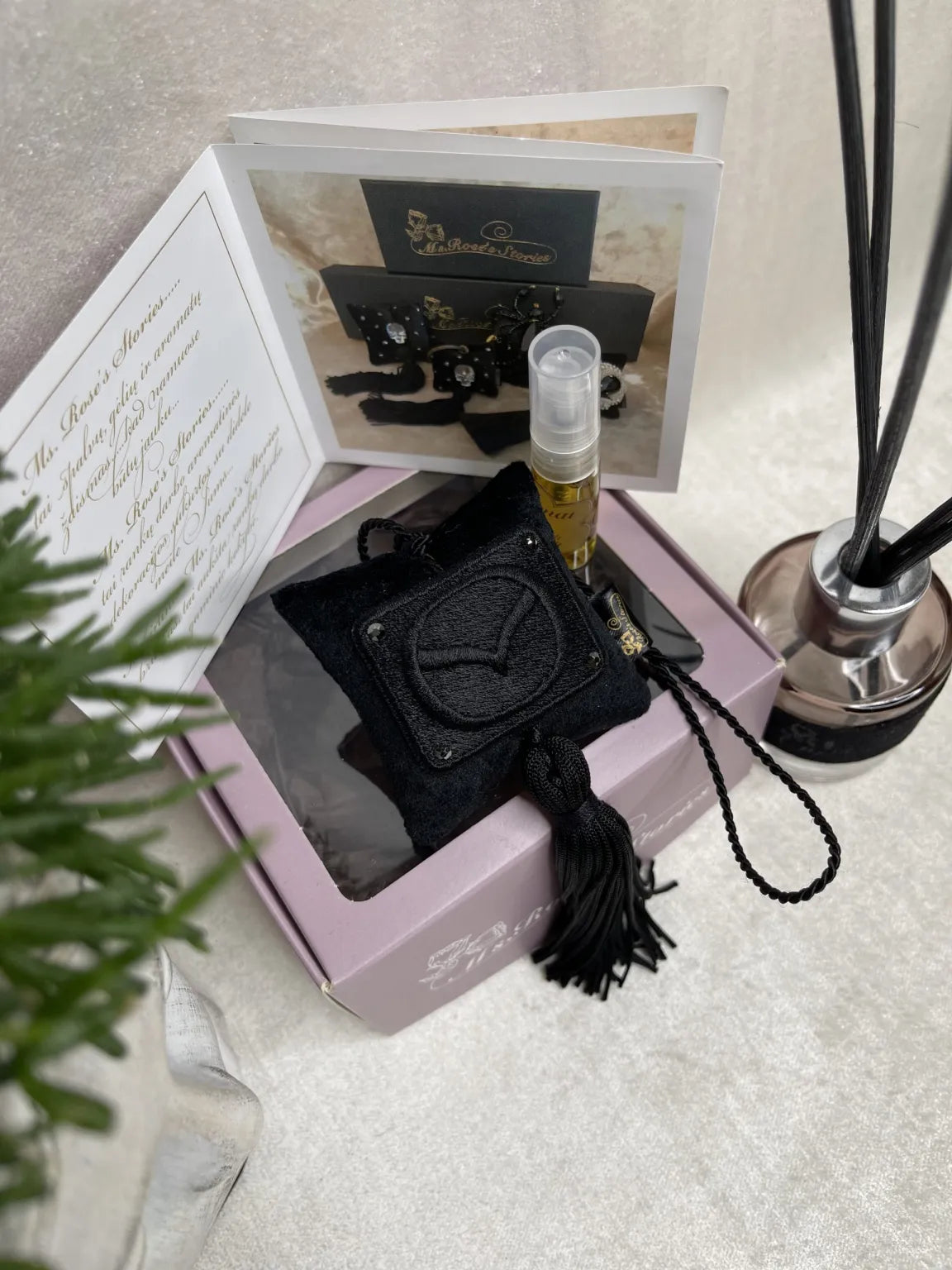 Hanging fragrance "Mazda"