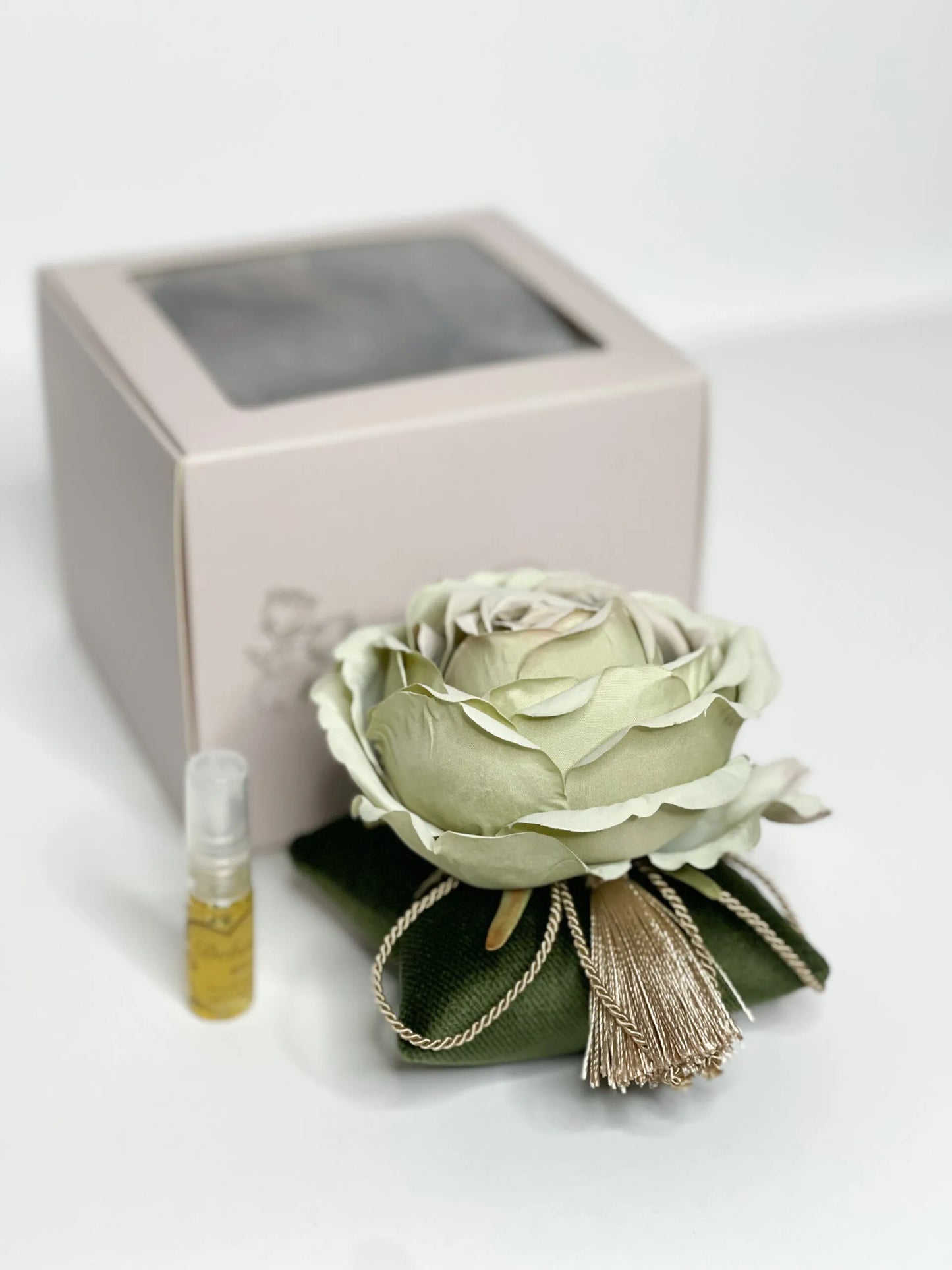 Home fragrance "Green rose"