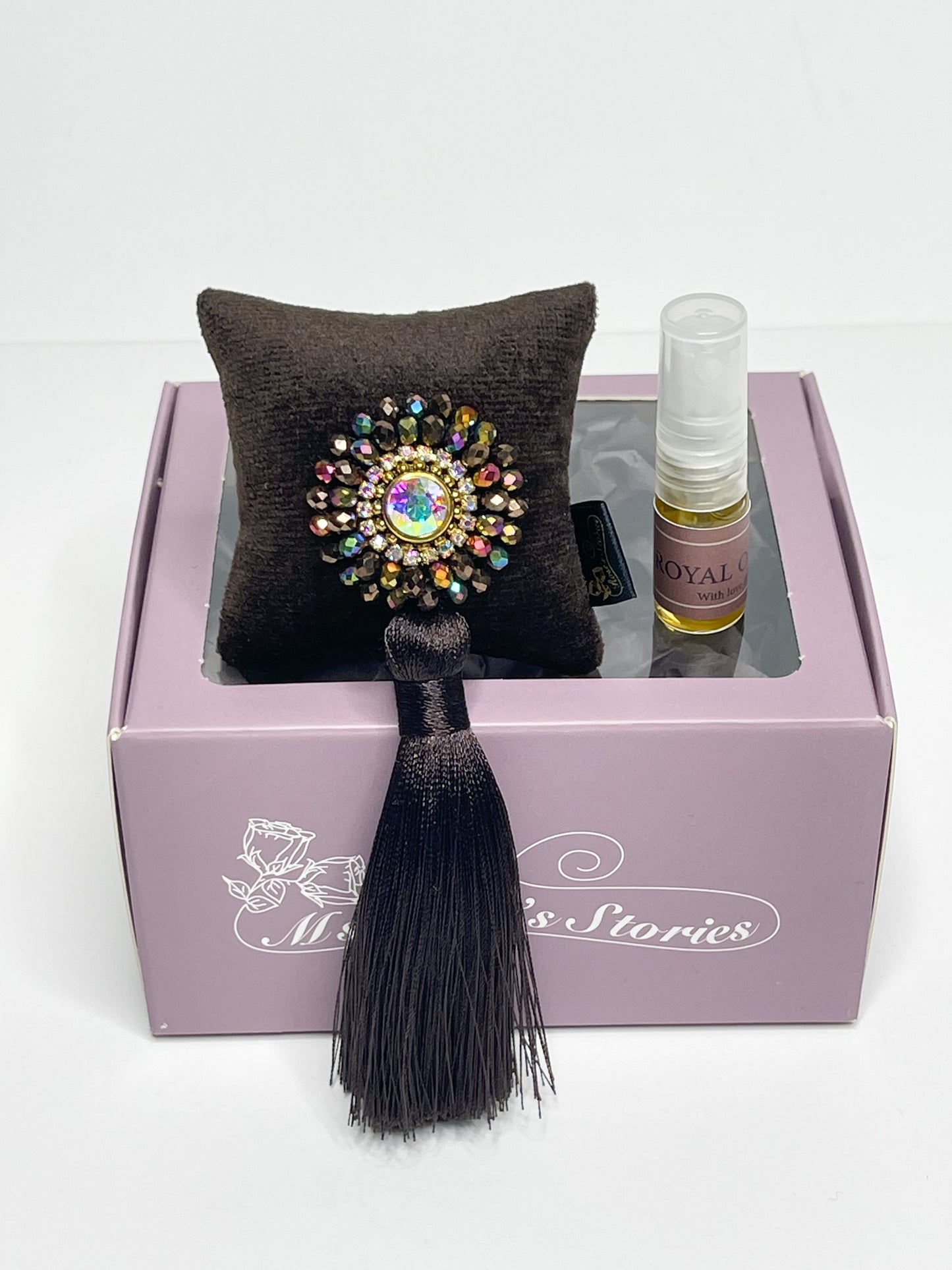 Car fragrance with sparkling crystals