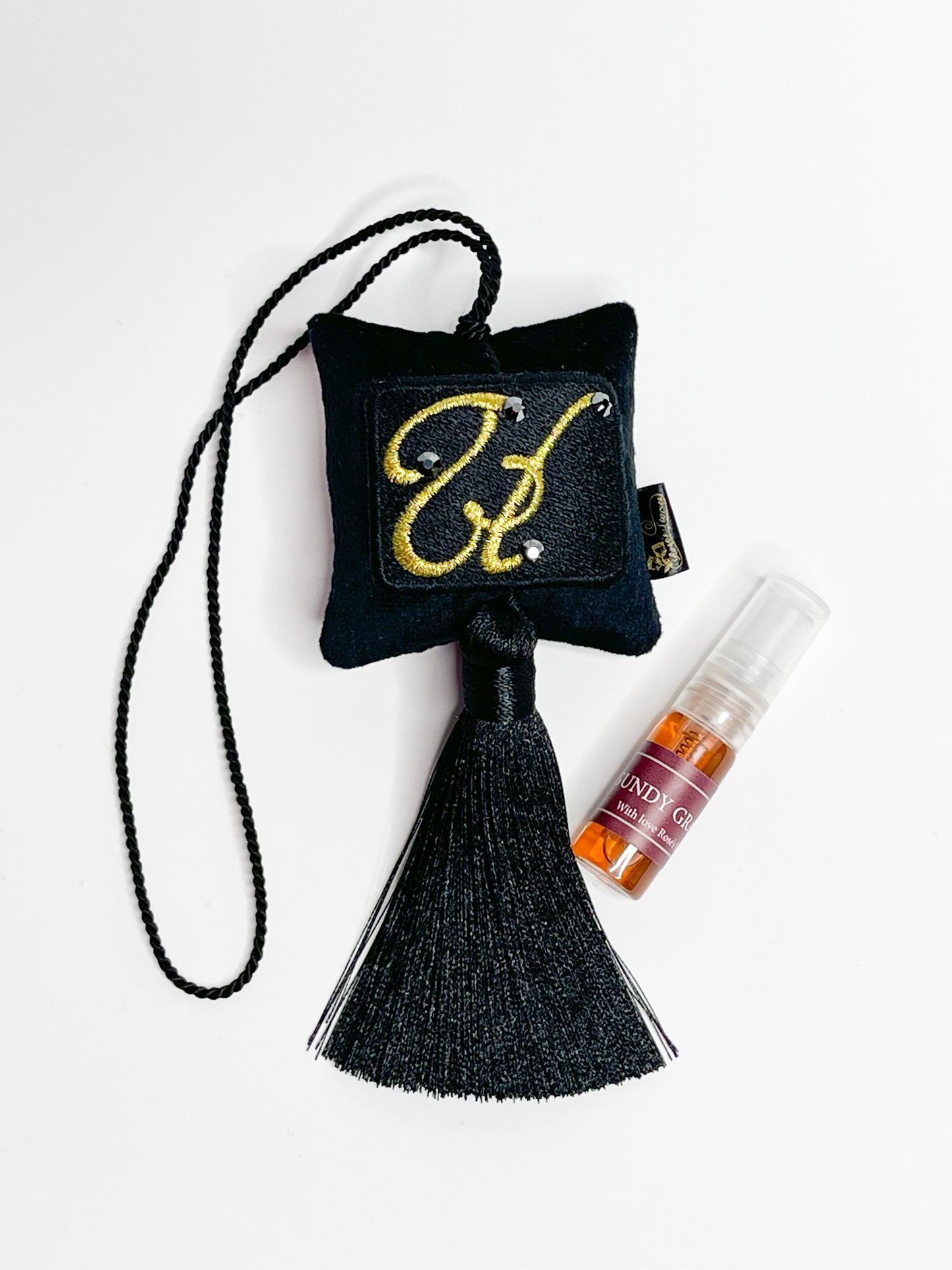 Hanging scent letter "U"