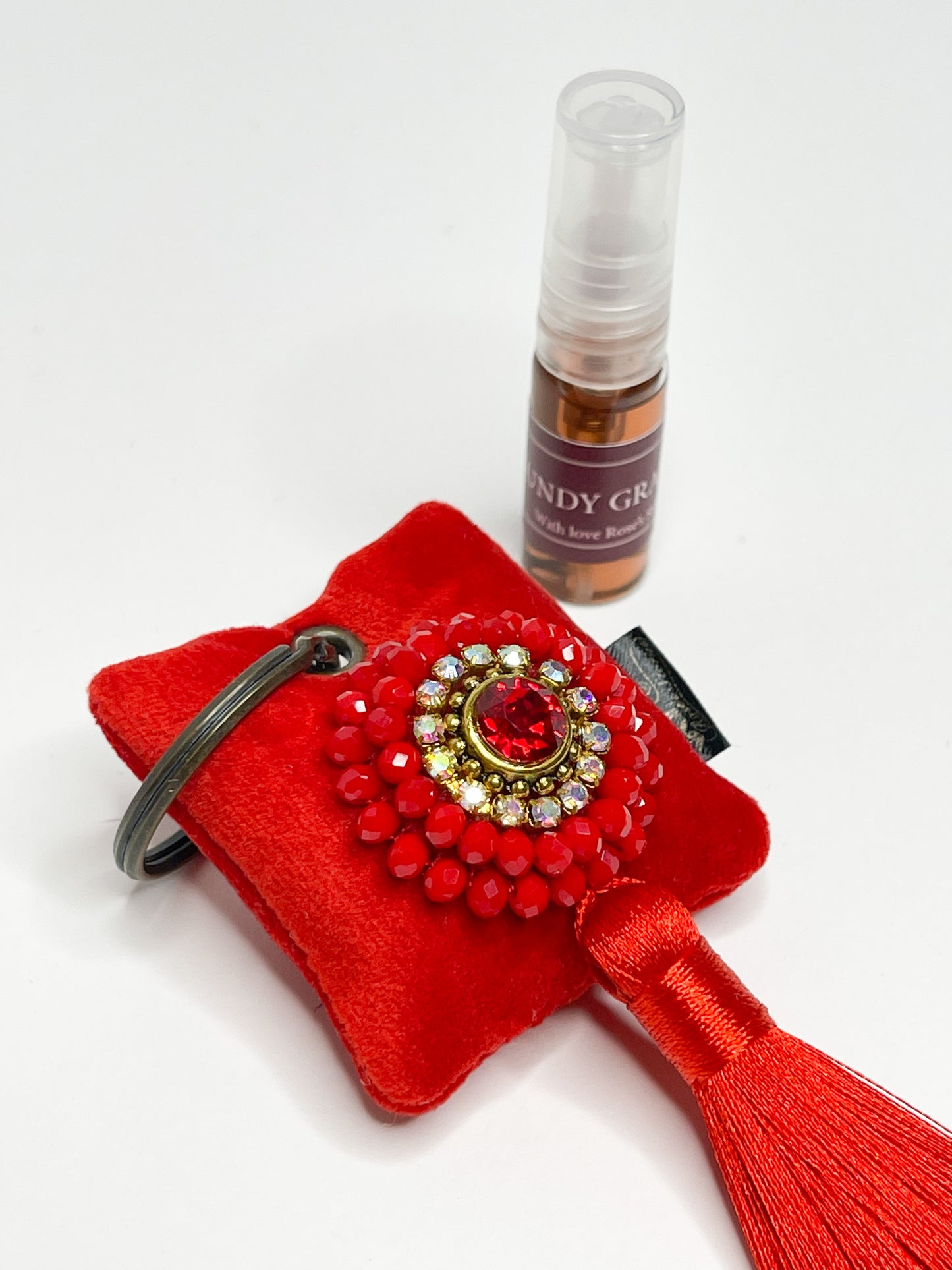 Scented key chain with sparkling crystals