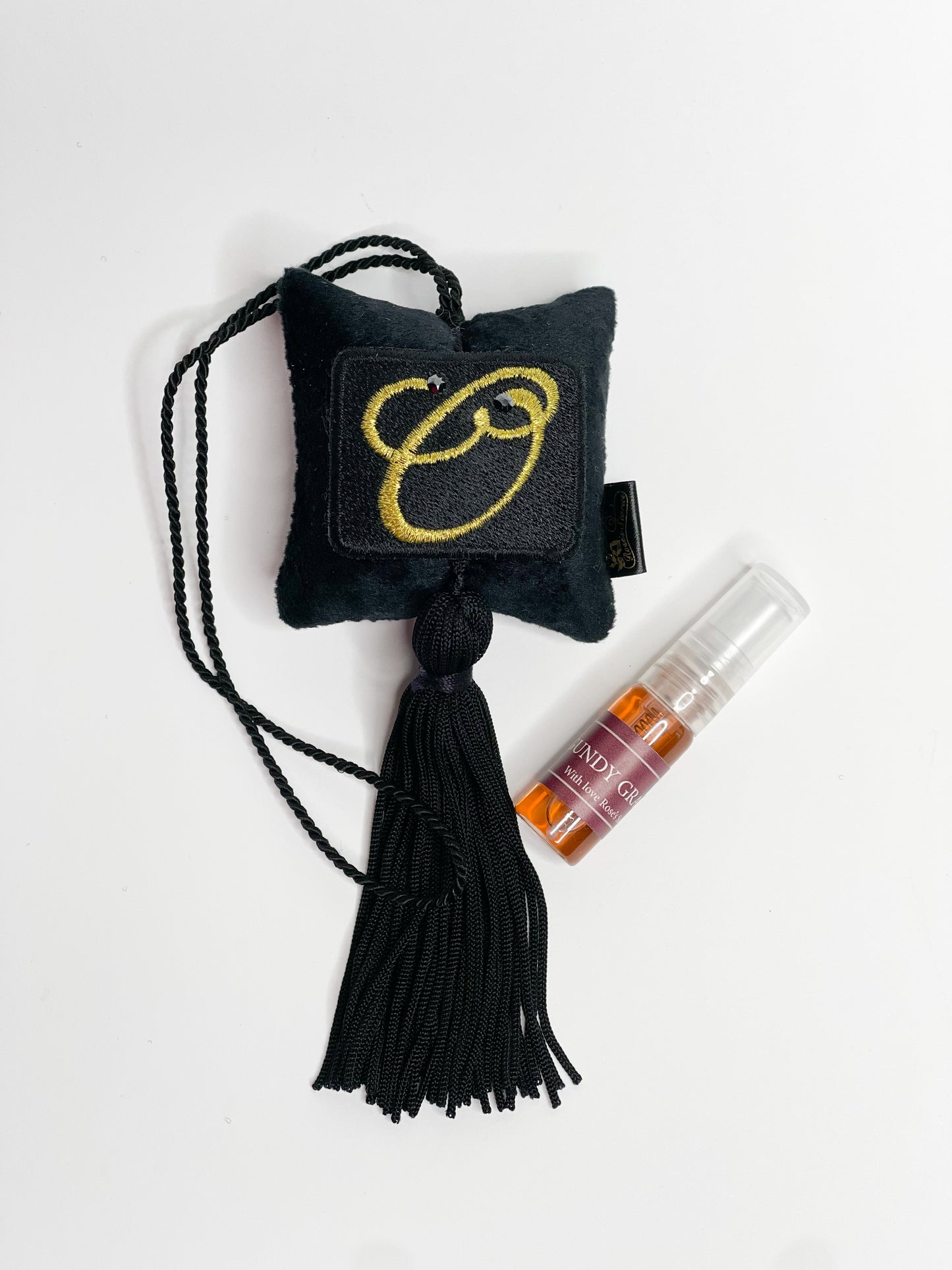 Hanging scent letter "O"