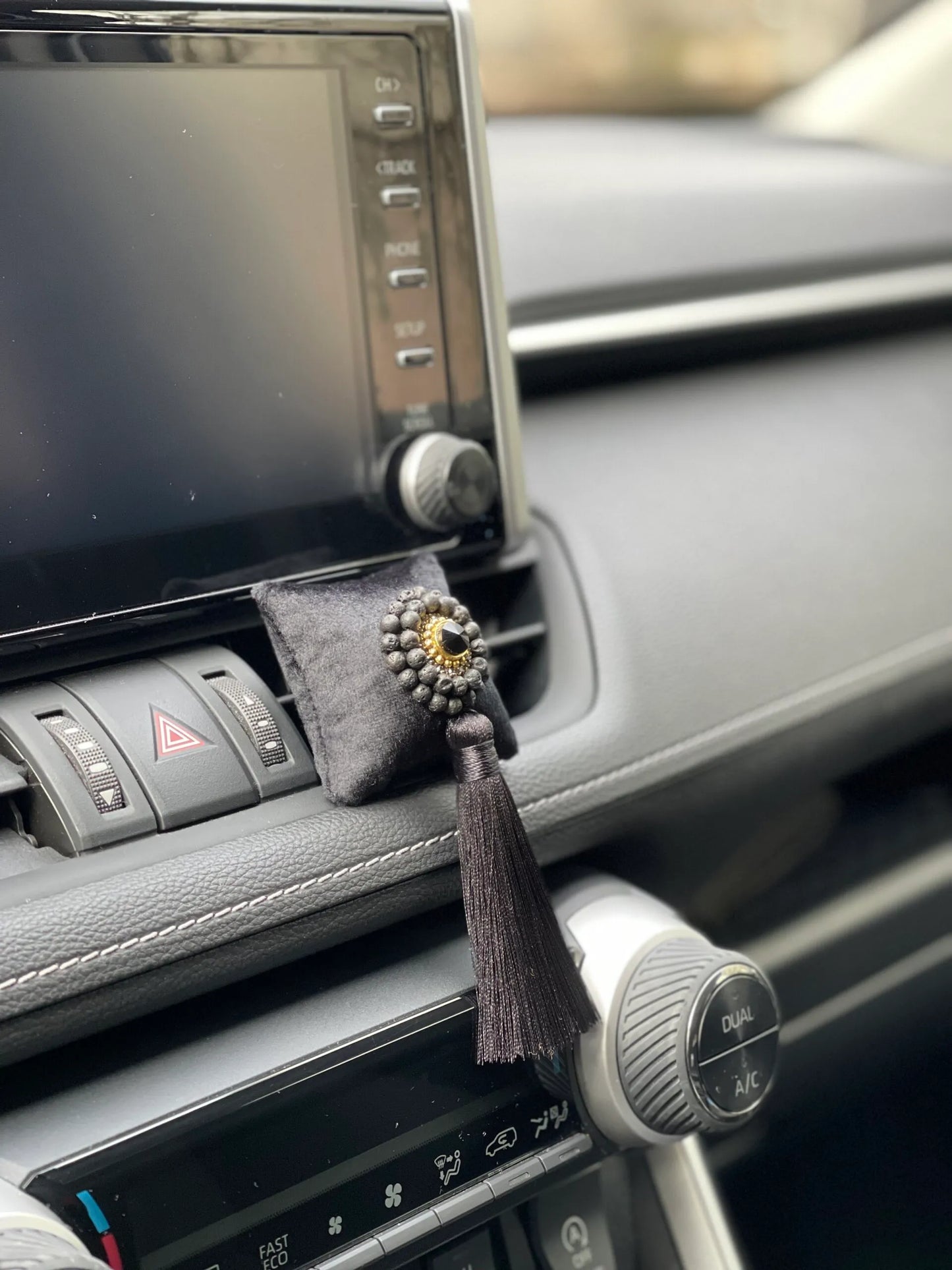 Kvapas automobiliui su Lavos akmeniu