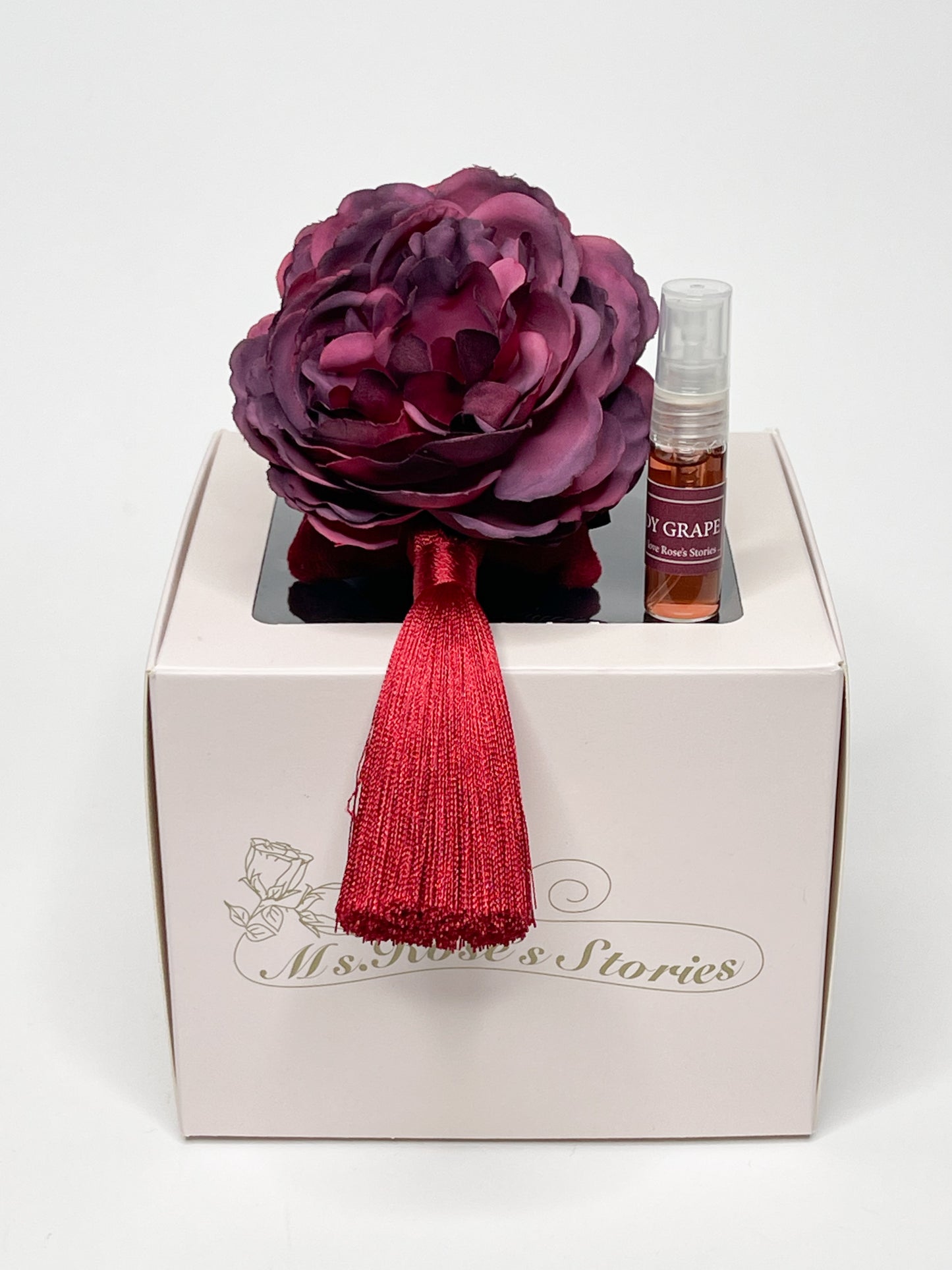 "Burgundy peony" car fragrance