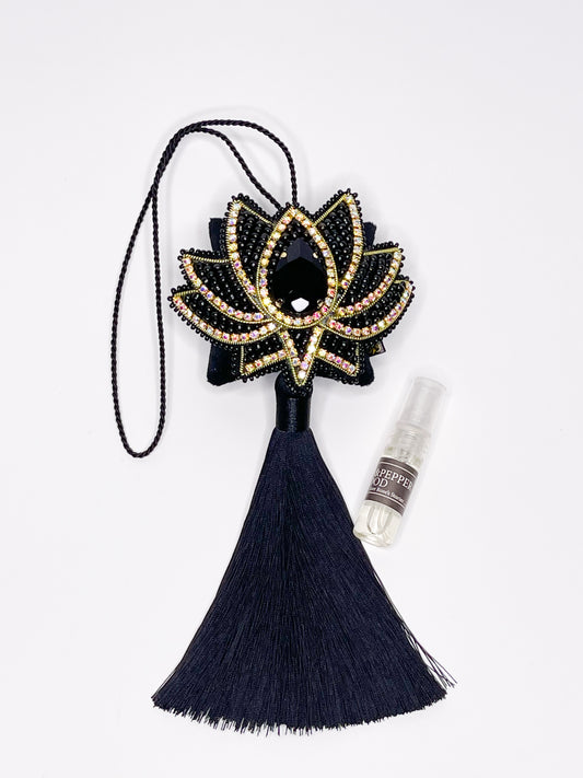 Hanging fragrance "Black Lotus Ring"
