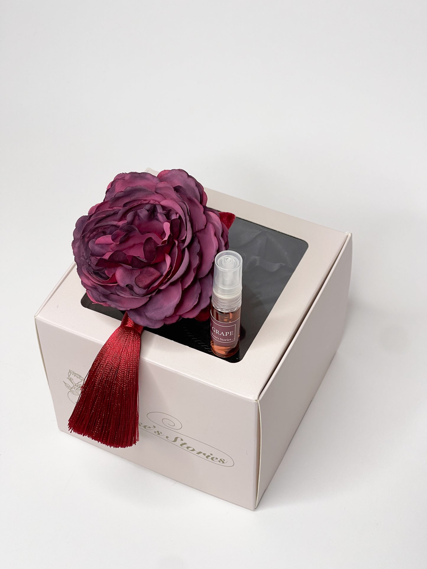 "Burgundy peony" car fragrance