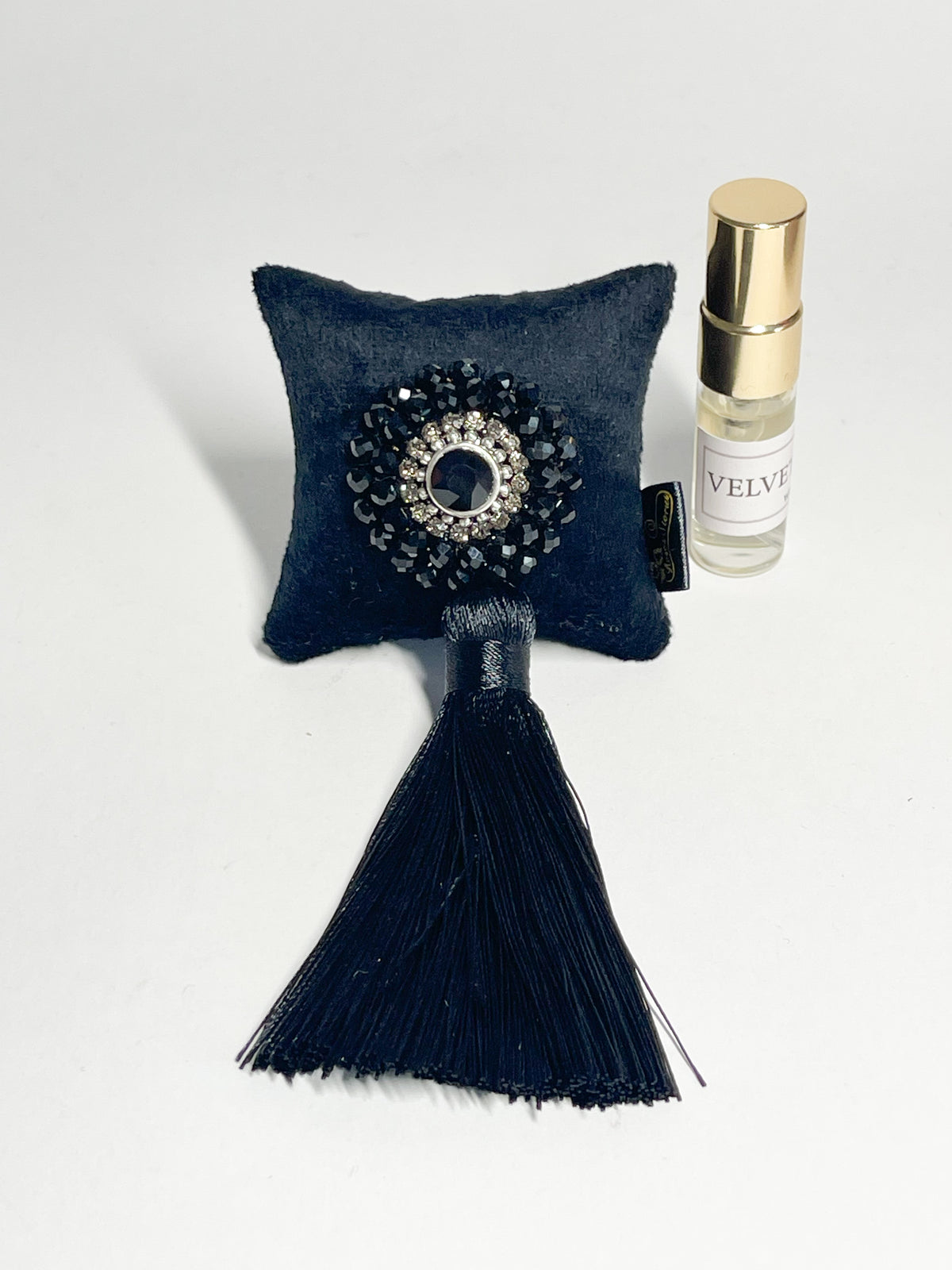 Car air freshener with sparkling crystals