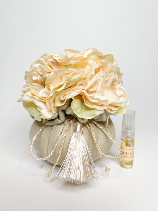 Home fragrance "Milk white roses"