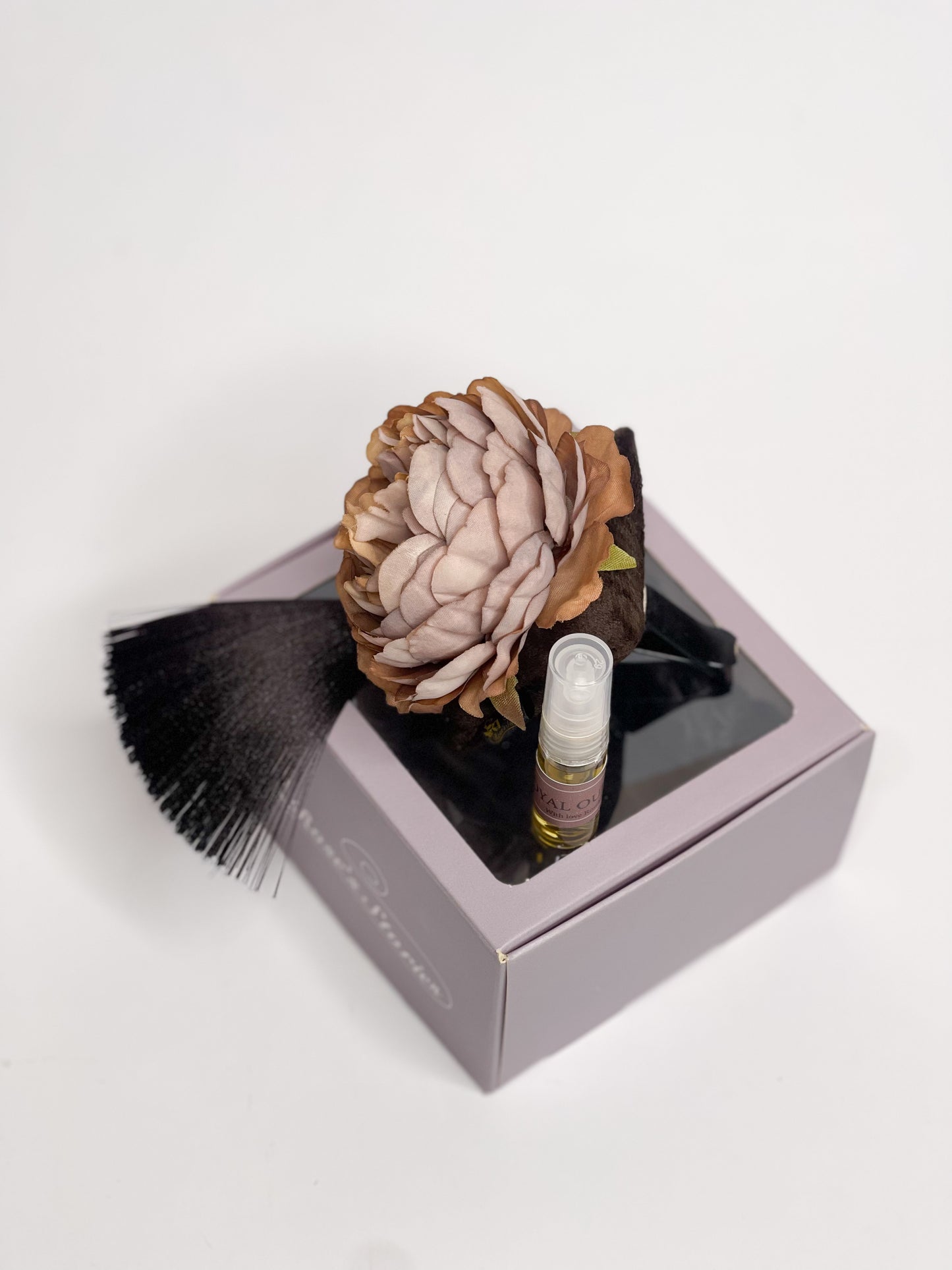 "Chocolate peony" car fragrance