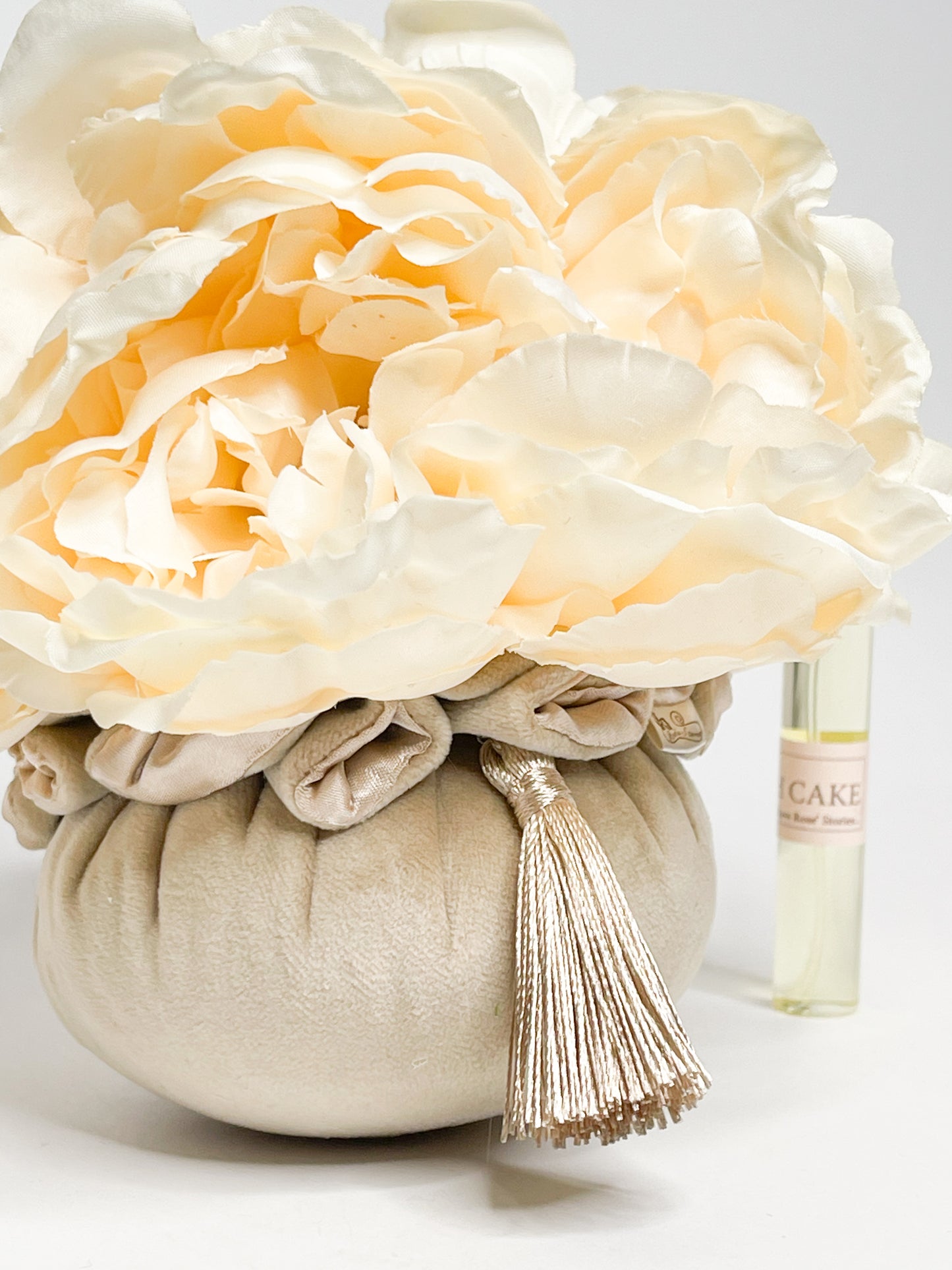 Namų kvapas “Kreminiai bijūnai“