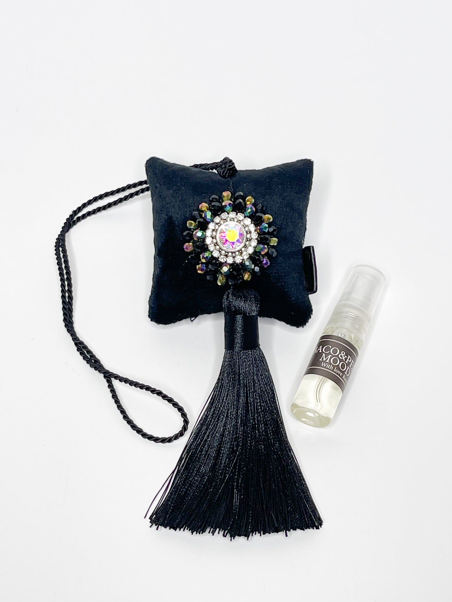 Hanging fragrance with sparkling crystals