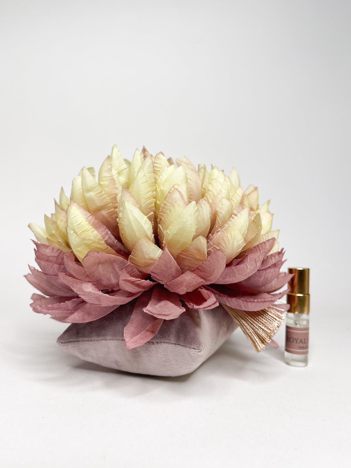 Home fragrance “Peach Lily”