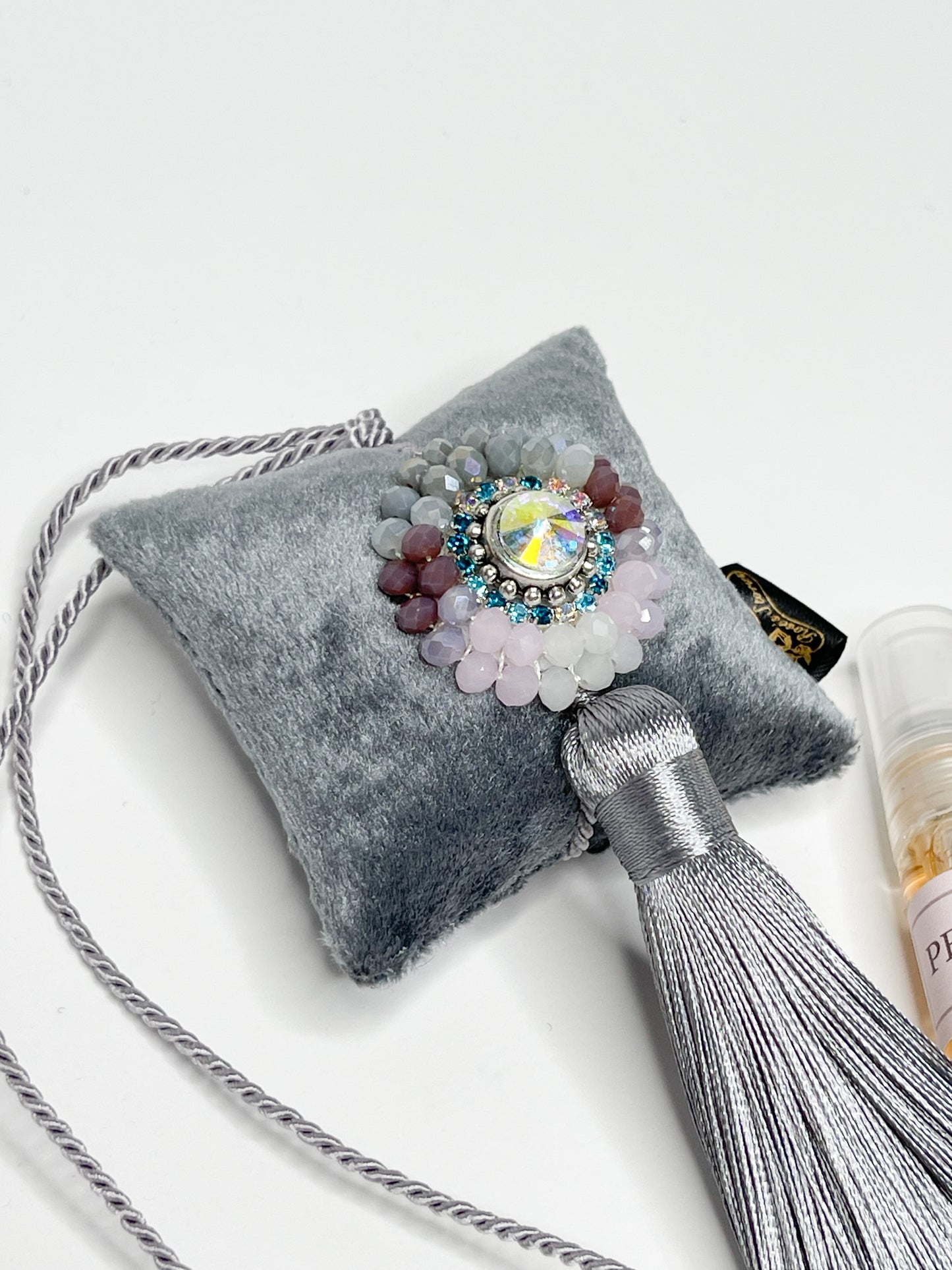 Hanging fragrance with sparkling crystals