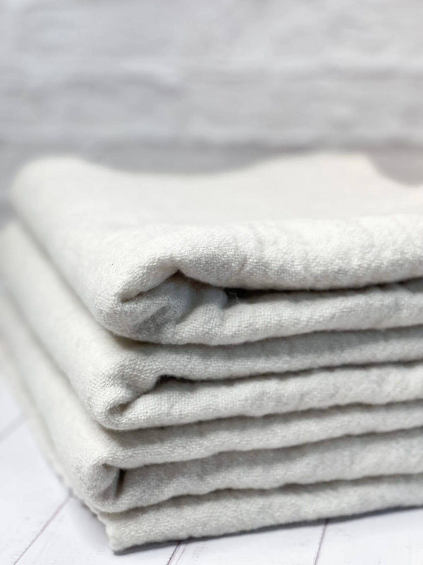 Merino wool blanket "Milk white"